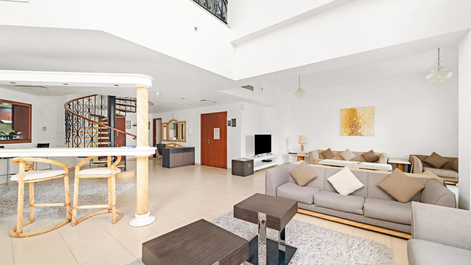 Hostel Living Room Jbr Dubai